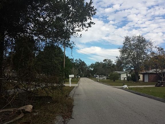 3rd image of 9804 N Oklawaha Ave