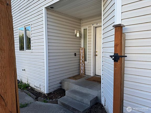 2nd image of 10431 19th Avenue SE #A & B