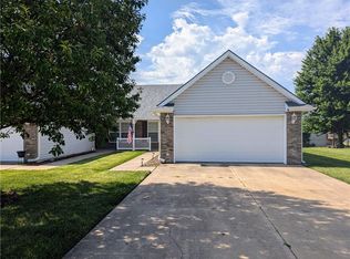 1008A E Chestnut Ct, Savannah, MO 64485