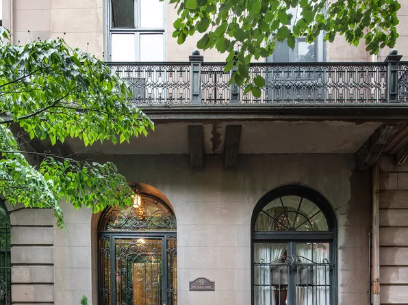 28 West 10th Street image 1 of 9