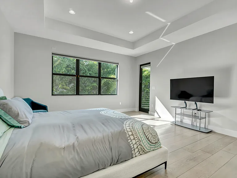 17081 Five Waters Ave — Photo 49