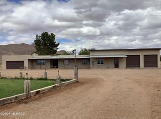 3607 E Mule Deer Rd, Pearce, AZ 85625