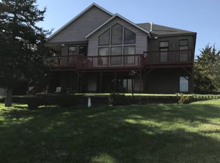 211 Kingsley Ln, Yankton, SD 57078