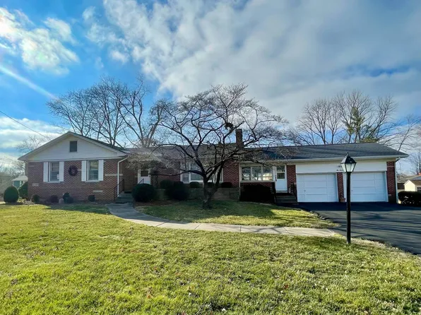 511 N Jefferson St, Olney, IL 62450