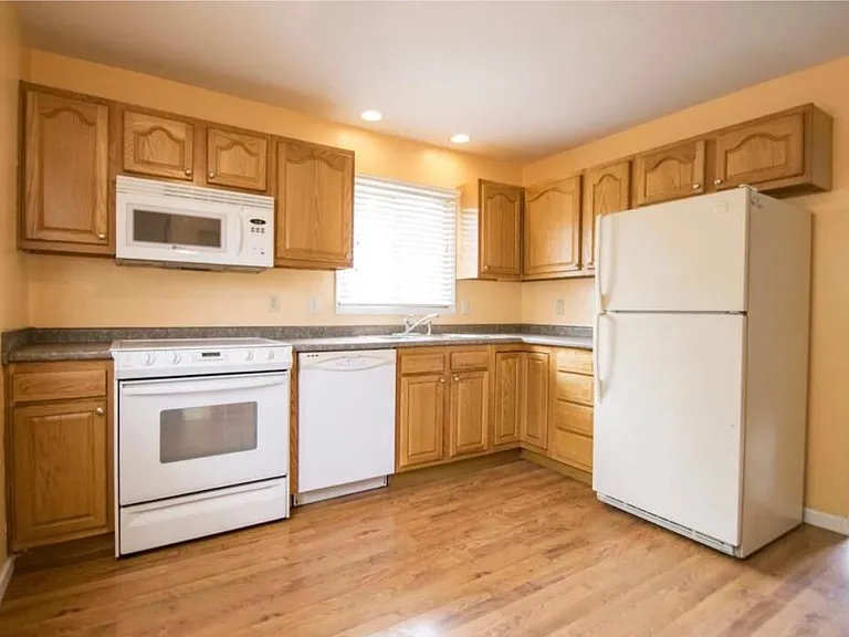1222 N Ironwood Dr — Photo 7