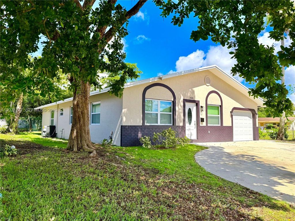 1555 NW 6th Ave, photo 4