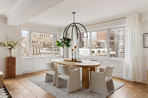 Sold by Compass | media 7