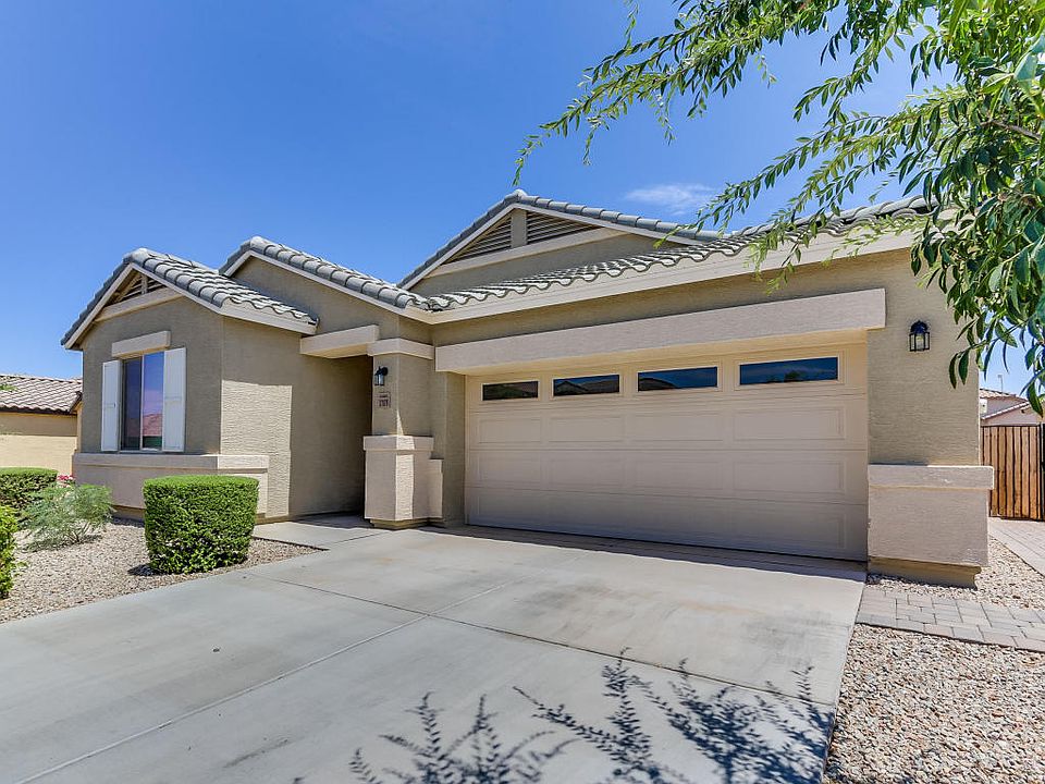 1st image of 37079 W Leonessa Ave
