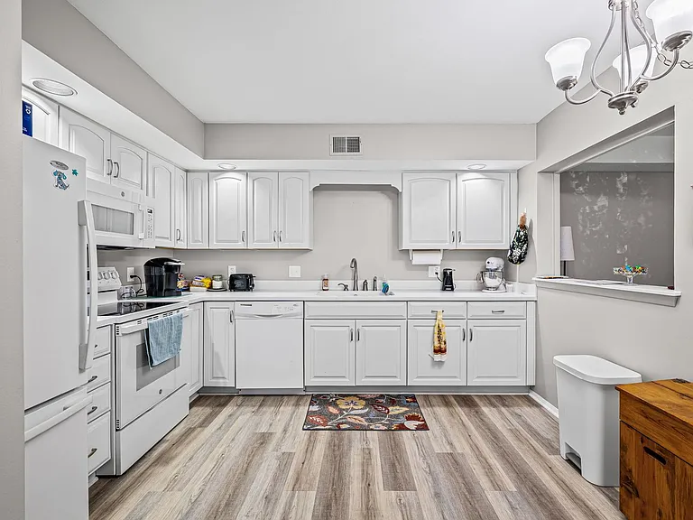 Westgate Residential Suites — Photo 84