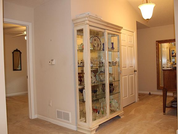 5th image of 5542 Brighton Hill Ln
