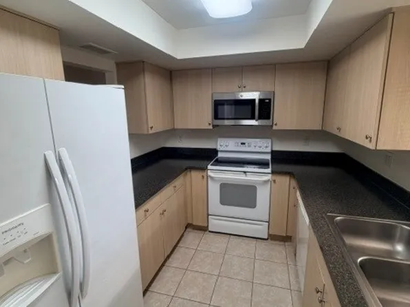 1318 SE 40th Ter, Cape Coral, FL 33904