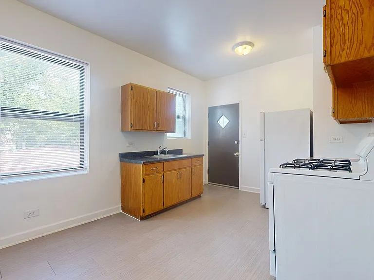 5415 S. Woodlawn Avenue — Photo 50