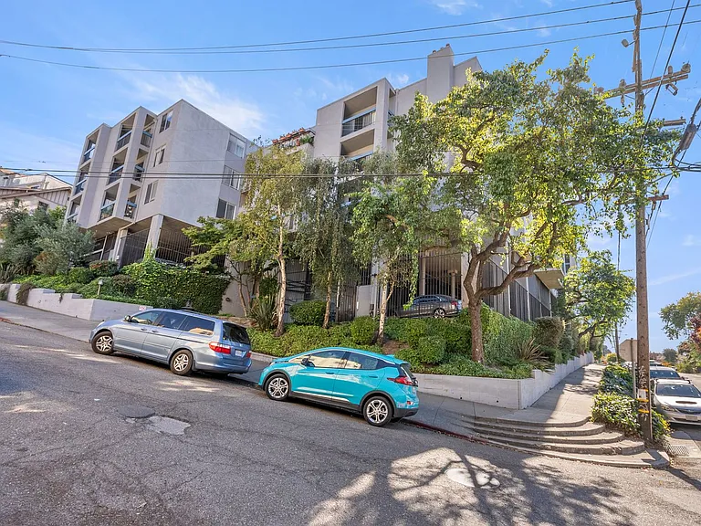 475 Weldon Ave. — Photo 2