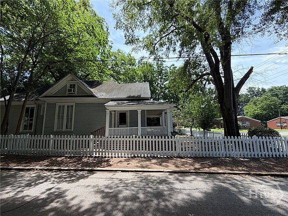 5th image of 390 N Chase Street