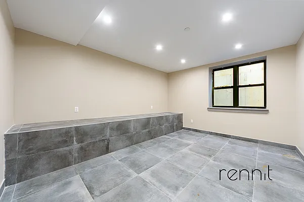 Rented by Rennit Inc. | media 10