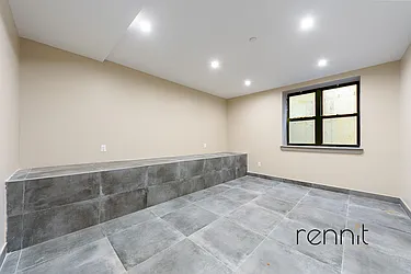 Rented by Rennit Inc.