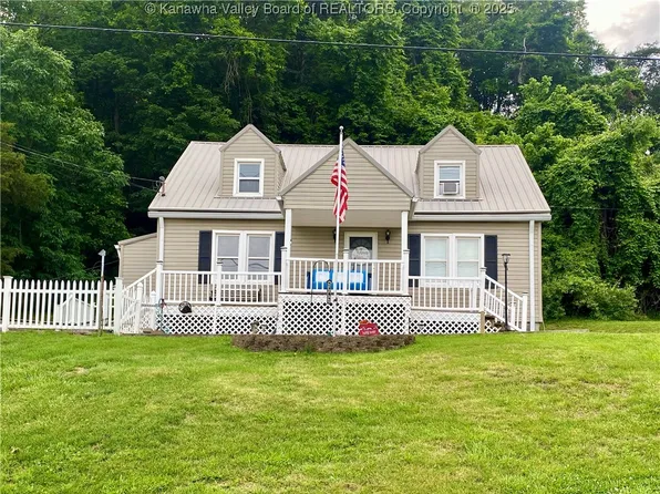 700 Klondyke Rd, Ripley, WV 25271