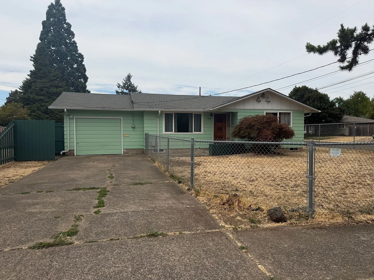 2-bedroom 1 bathroom house in Springfield! — Photo 1