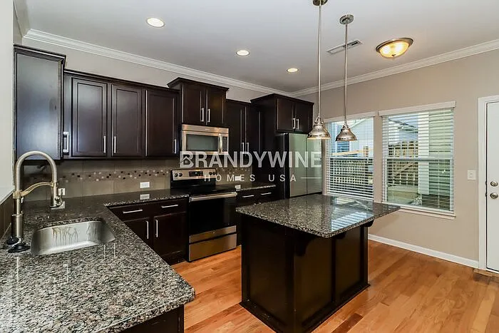 11511 McDunkeld Dr — Photo 8