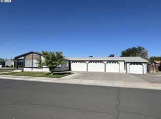 1280 SW 15th St, Hermiston, OR 97838