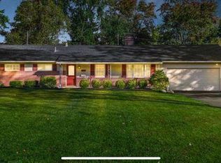 1518 Fishinger Rd, Columbus, OH 43221