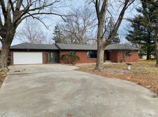 2 Lanewood Dr, Fort Madison, IA 52627