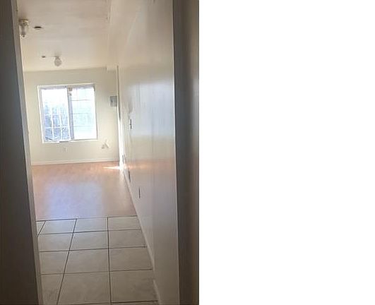 5th image of 277 York Ave Floor 1