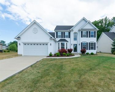 317 Crestmont Cir, Avon Lake, OH, 44012