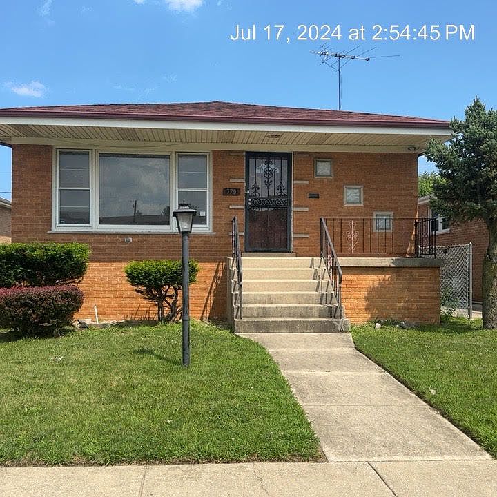 1st image of 379 Bensley Ave