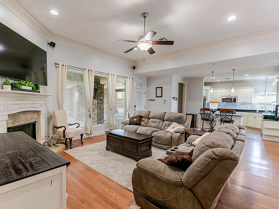 5th image of 258 Hattie Virginia Dr