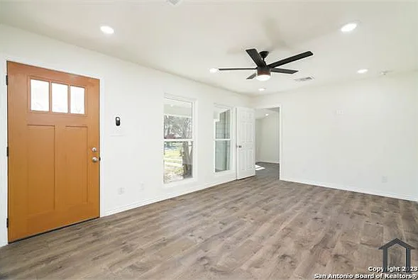 143 Kinder Dr — Photo 5
