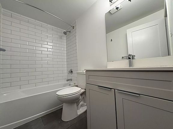 4th image of 286 Chandler Dr #109