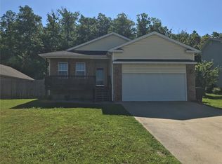 120 Lakeview Ct, Saint Robert, MO 65584