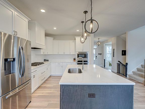 3rd image of 1439 Lee Cir