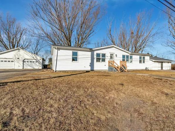 1130 N Division St, Braidwood, IL 60408