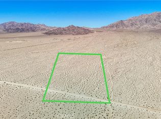 592 Ironage Rd, Twentynine Palms, CA 92277