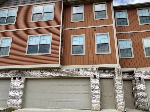279 S Breakwater Ln, Fayetteville, AR 72704