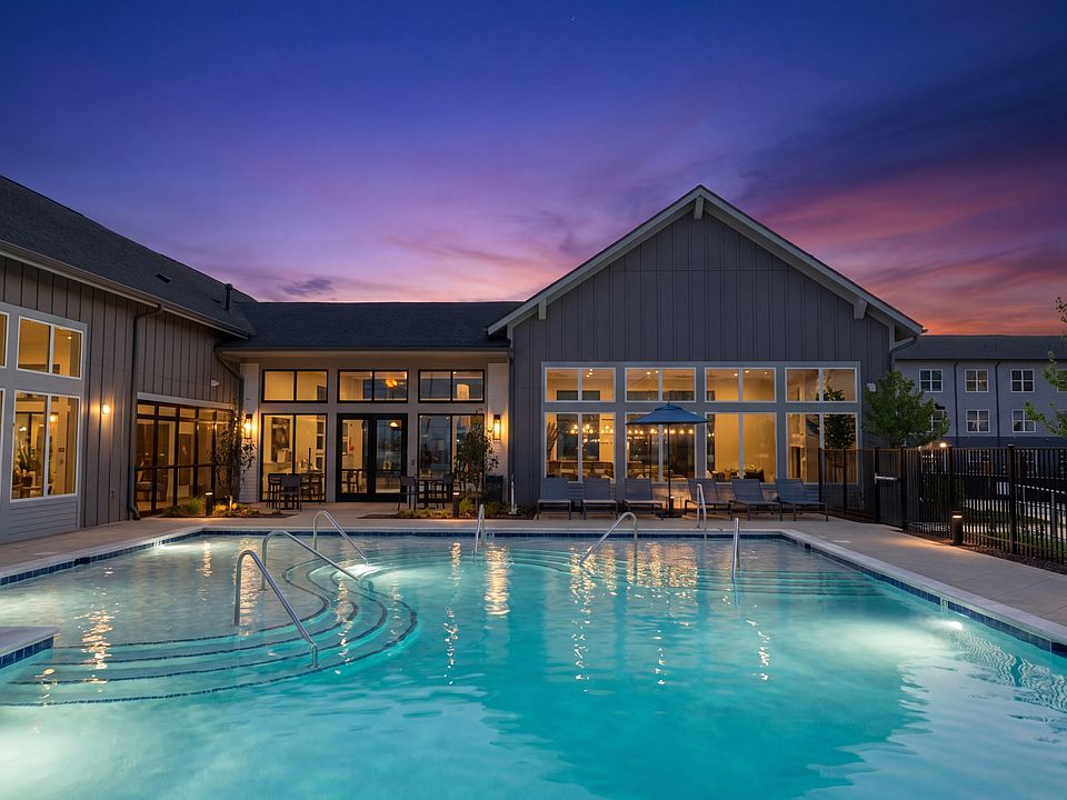 Resort-Style Swimming Pool at Bolton West Charlotte Apartments