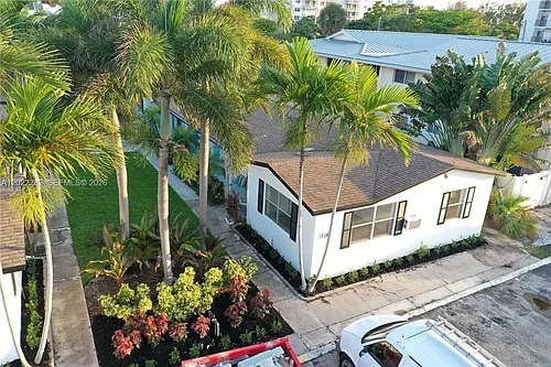 3210 Canal Dr Photo 1