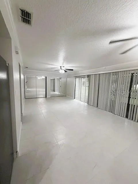 3 bed, 2.0 bath, 1187 sqft, $1,700 — Photo 4