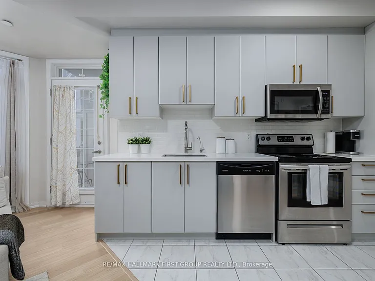 84 Aspen Springs Dr #201 — Photo 8