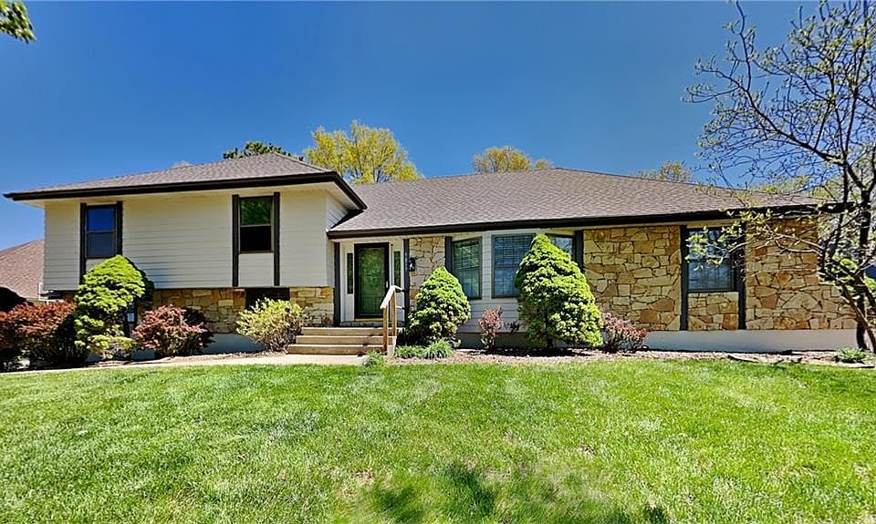 1st image of 9817 Betsy Ross Ln