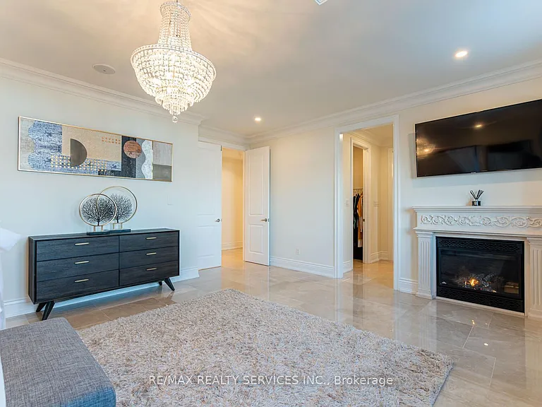 9 Interlacken Dr — Photo 23