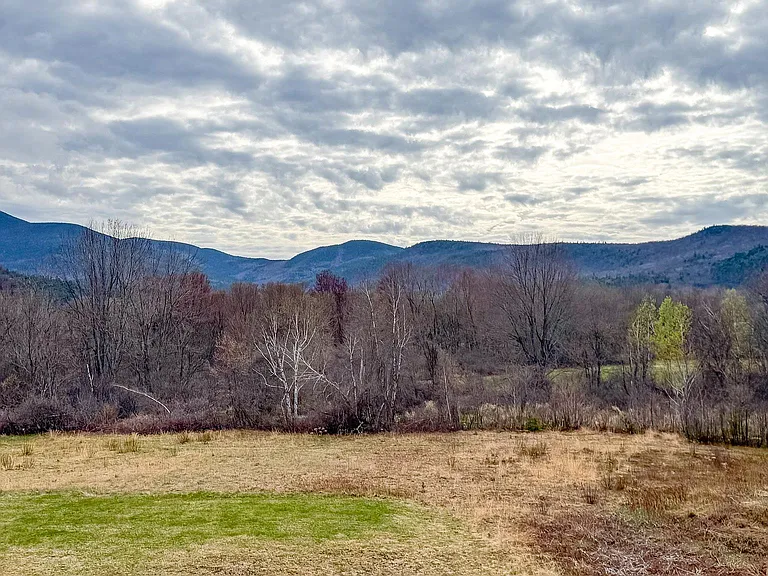14 Hill N Vale Ln #14 — Photo 37