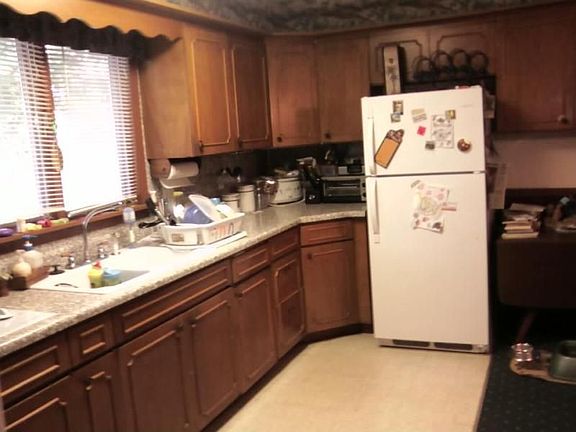 2nd image of 319 Jefferson