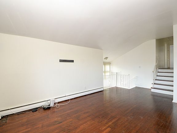 4th image of 10513 Flatlands 6th St Floor 2