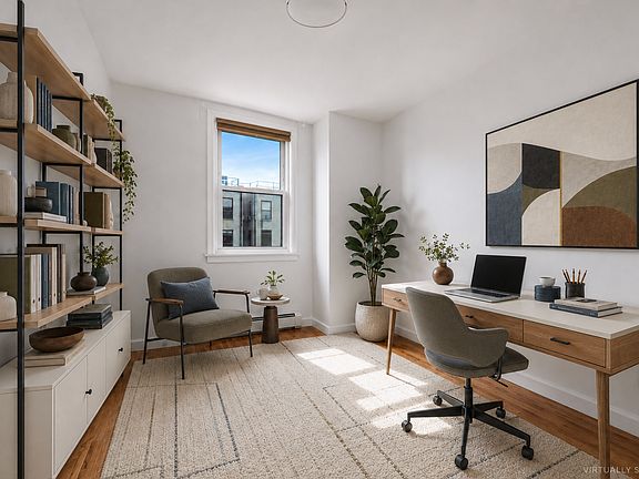 4th image of 627 Warren St APT 3