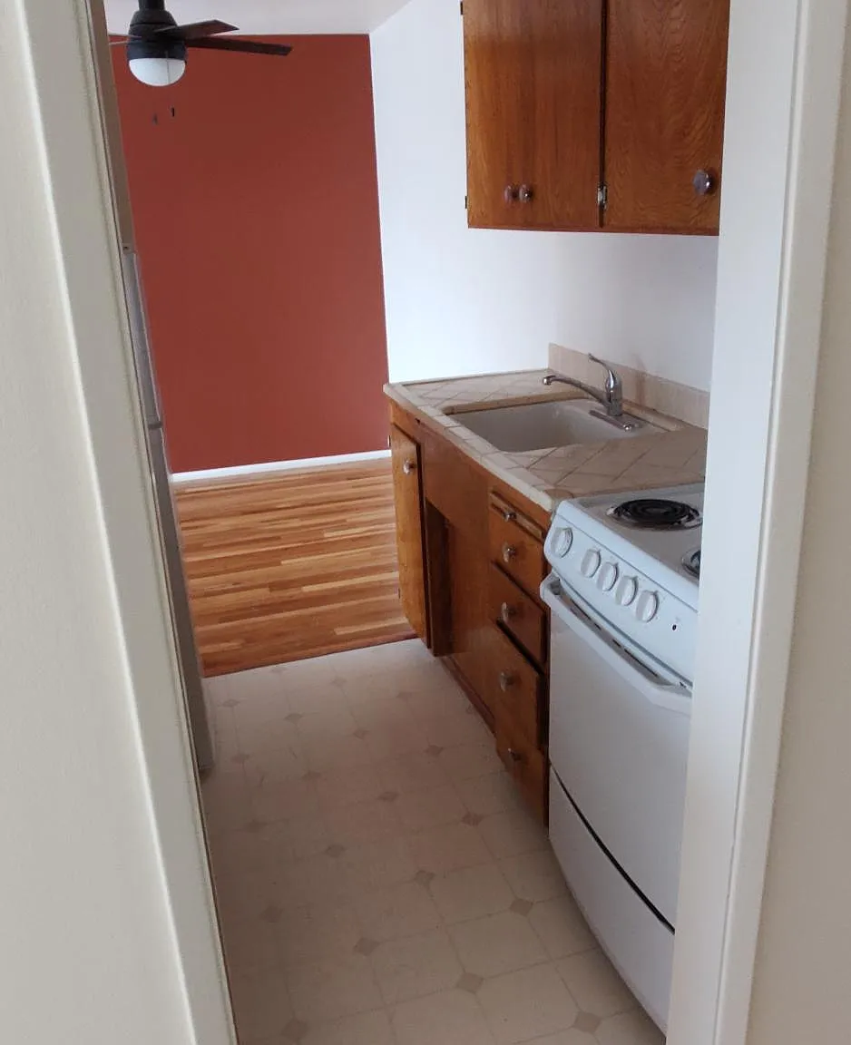 2 bed, 780 sqft, $2,280 — Photo 3