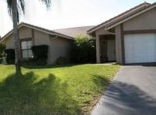 8602 SW 1st Pl, Coral Springs, FL 33071