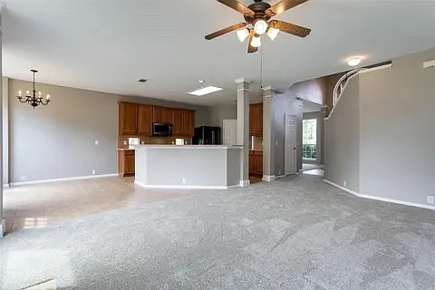 2700 Thorncreek Ln — Photo 14